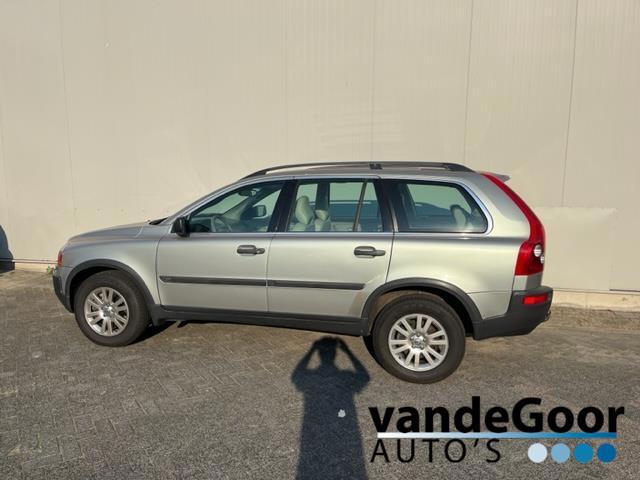 Volvo XC90 2.5 T Elite, '03 AUT., 7-PERSOONS, MET EEN NIEUWE, Gebruikt, Beige, 7 stoelen, Leder