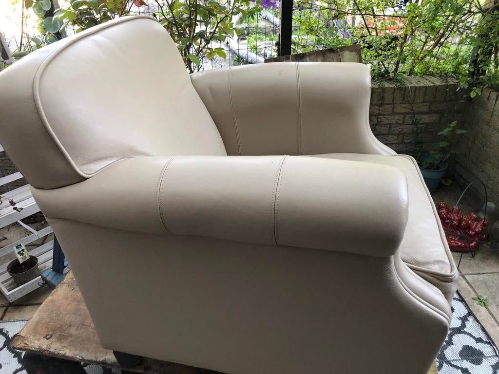Beige Leren Stoel - Comfortabel en Stijlvol, Ophalen, Gebruikt, Minder dan 75 cm, Leer