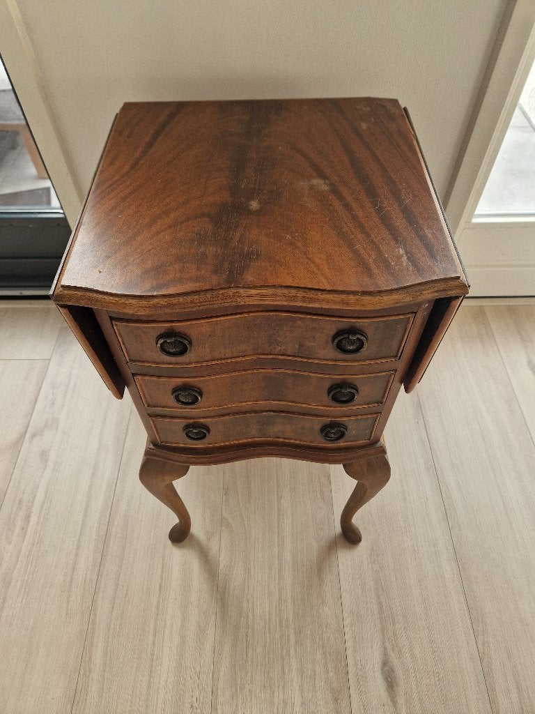 Mooie vintage Queen Anne Revival tafel (uniek, handgemaakt), Ophalen