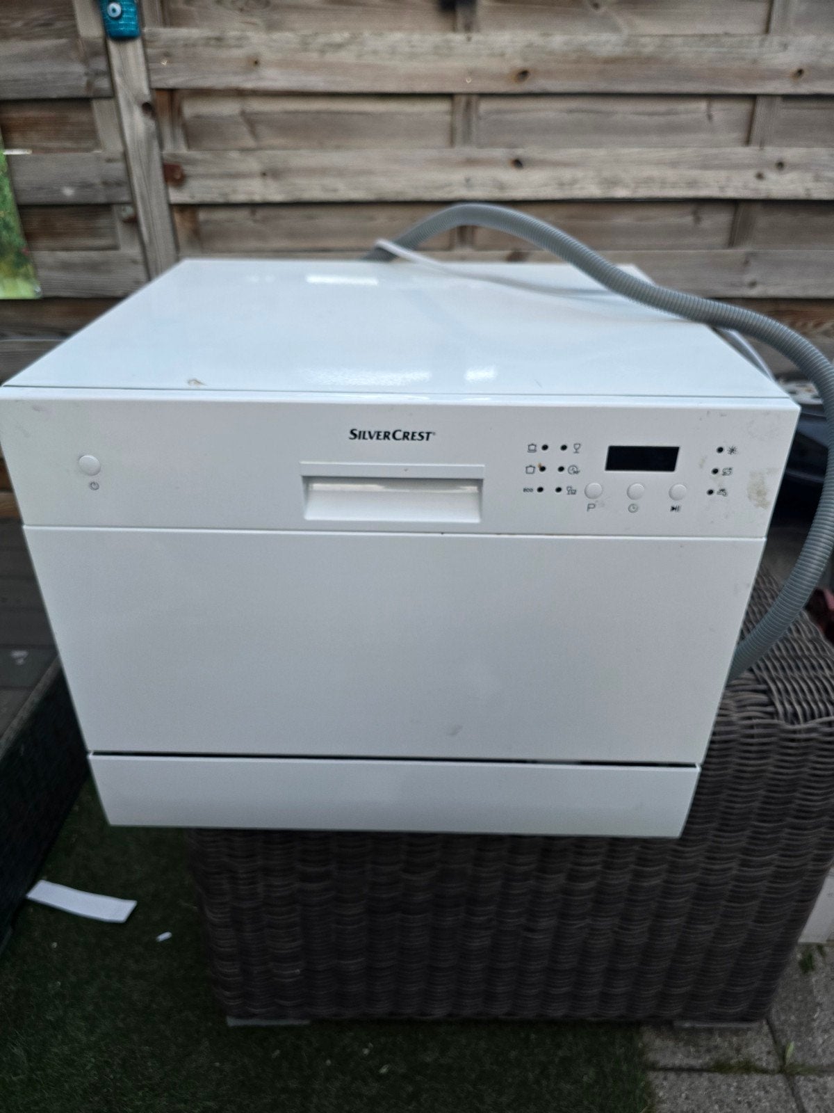 Compacte SilverCrest vaatwasser - Ideaal voor kleine ruimtes, Witgoed en Apparatuur, Ophalen, Gebruikt, Minder dan 85 cm, Minder dan 10 liter