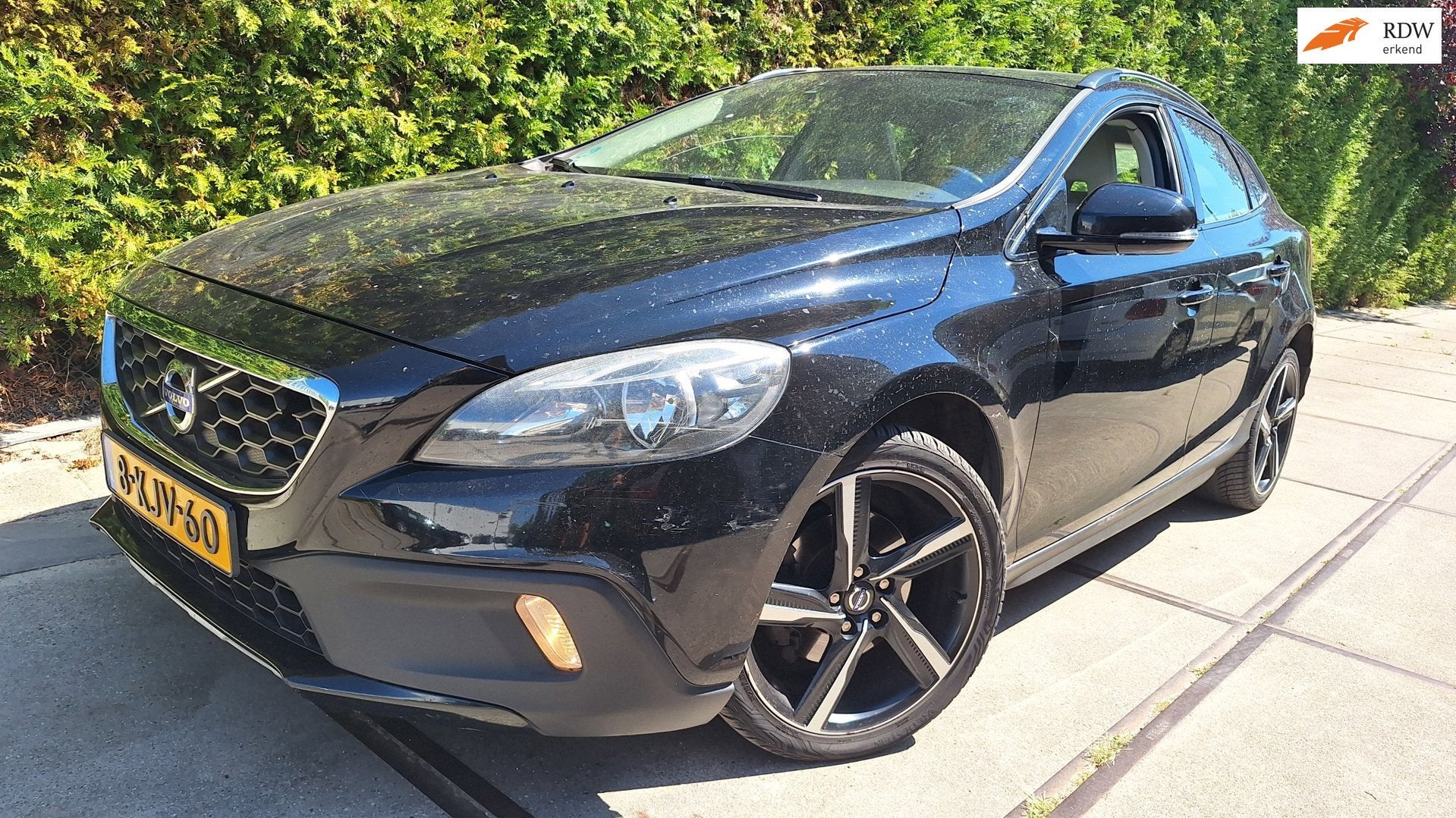 Volvo V40 Cross Country 1.6 D2 Momentum, Voorwielaandrijving, Euro 5, Gebruikt, 4 cilinders