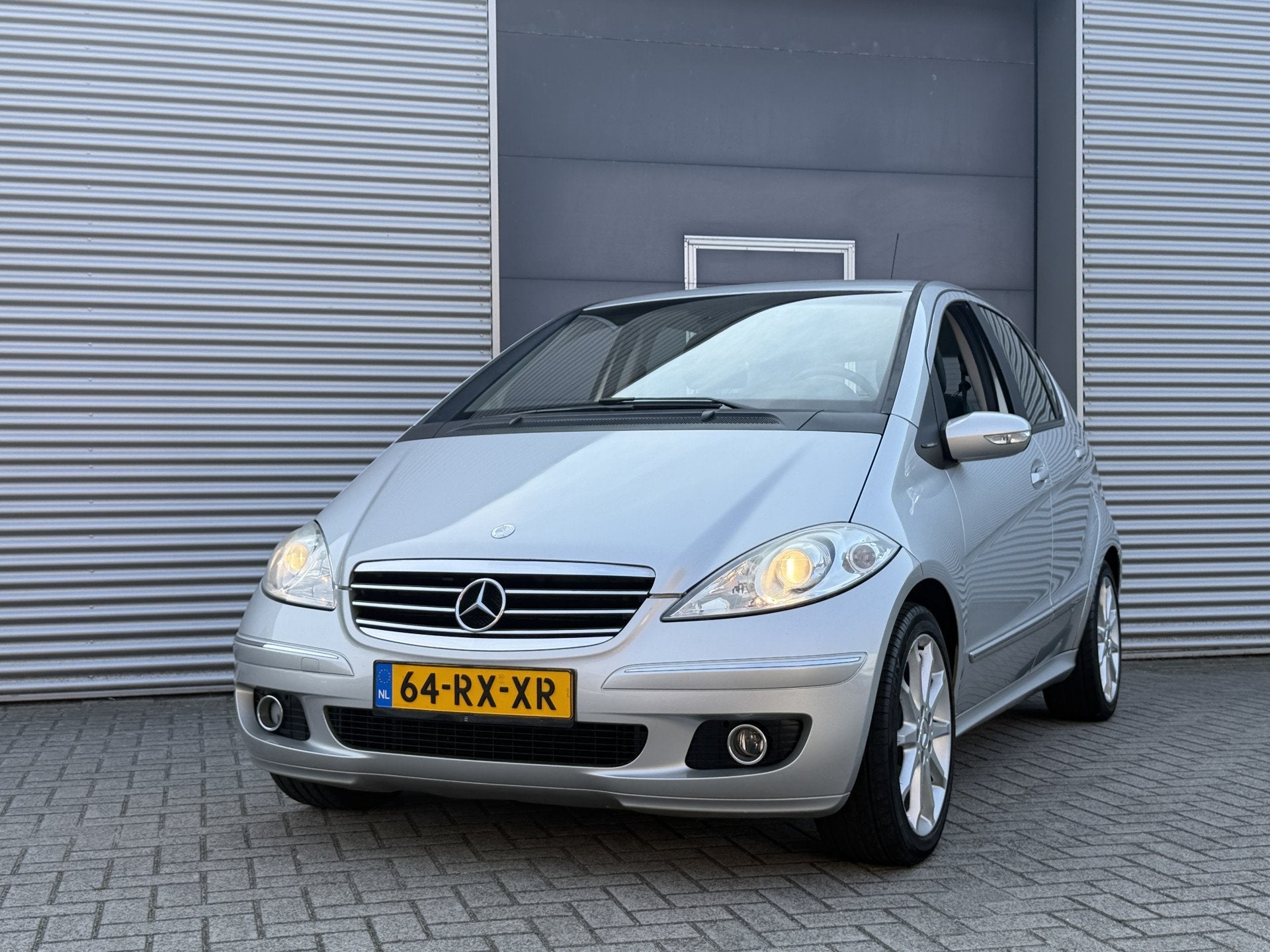 Mercedes-Benz A-Klasse 150 Avantgarde I 5 Deurs I Airco I Cr, Voorwielaandrijving, 15 km/l, Zwart, 4 cilinders