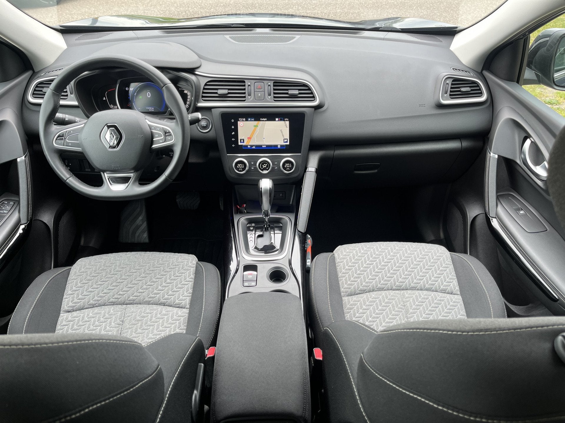 Renault Kadjar 1.3 TCe 140PK Limited / Automaat / Keyless /, Auto's, Stof, Gebruikt, 4 cilinders, 1333 cc