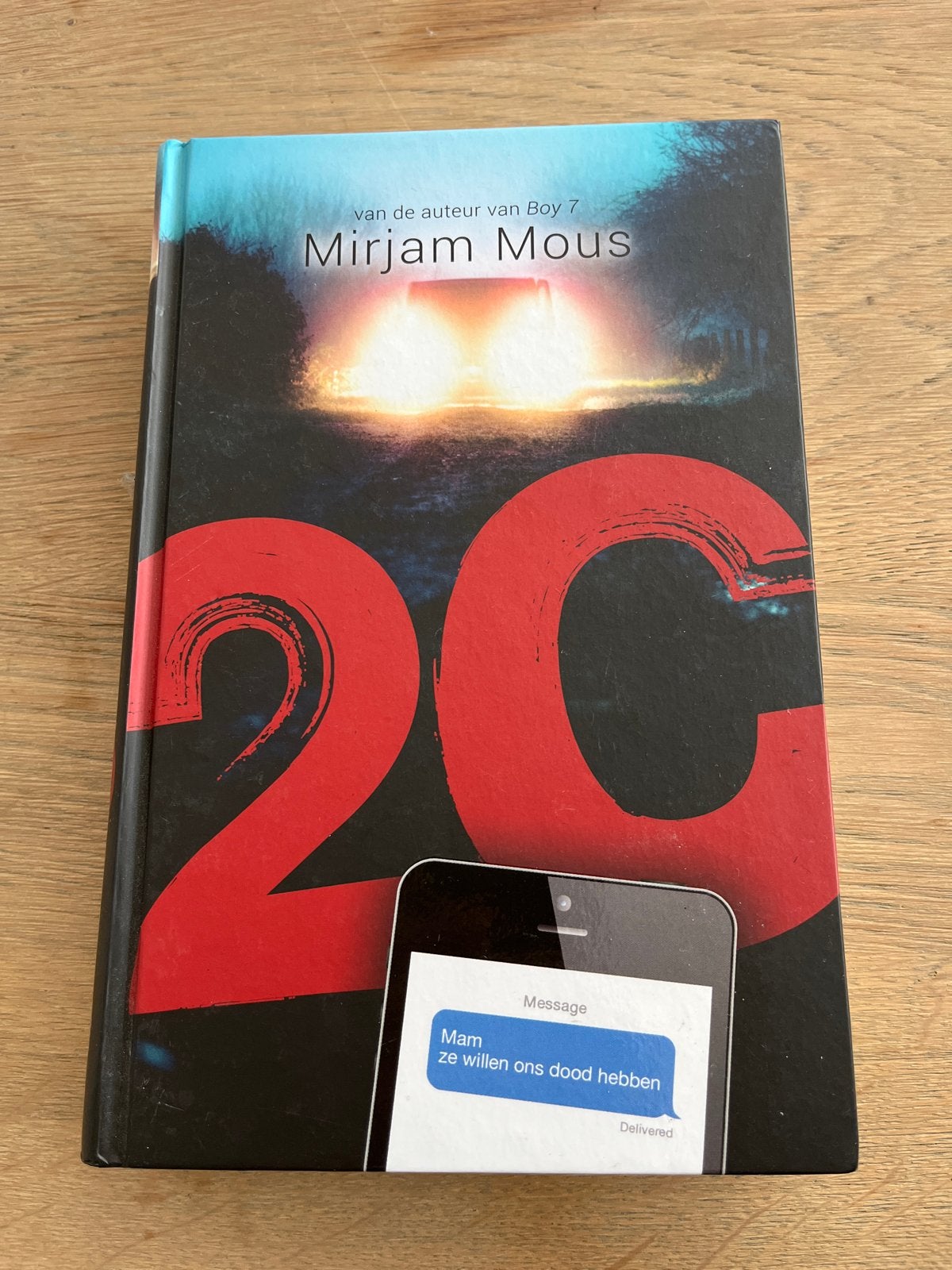 2C - Mirjam Mous (Best of YA), Boeken, Ophalen of Verzenden, Gelezen