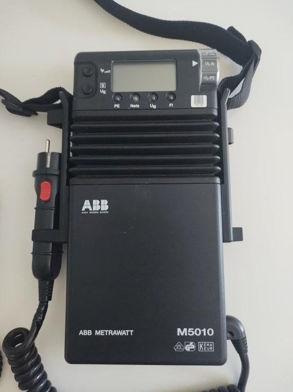 installatietester ABB M5010, Doe-het-zelf en Verbouw, Ophalen of Verzenden, Gebruikt, Elektriciteit
