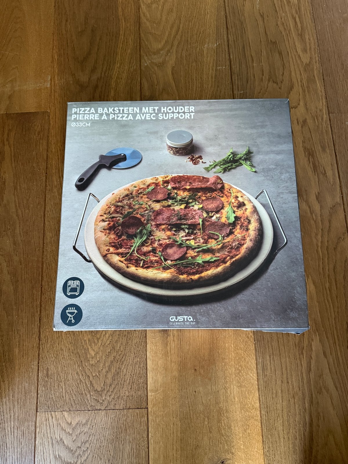 Pizzasteen met houder - Ø 33 cm, Overige typen, Nieuw, Gusta, Ophalen of Verzenden