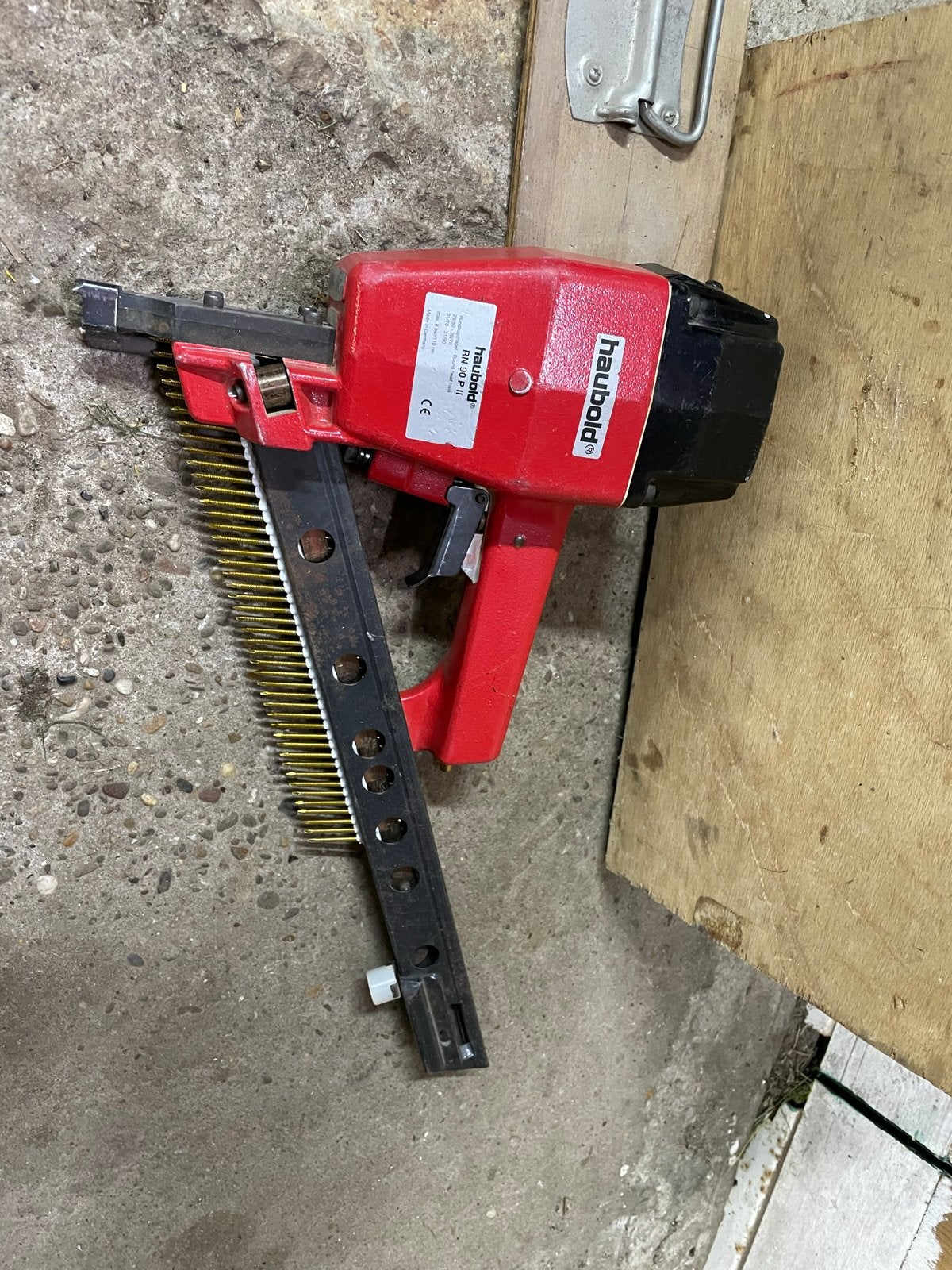 Haubold RN 90 P II Tacker met diverse spijkers, Ophalen, Gebruikt, Tacker/nietmachine, Overige merken