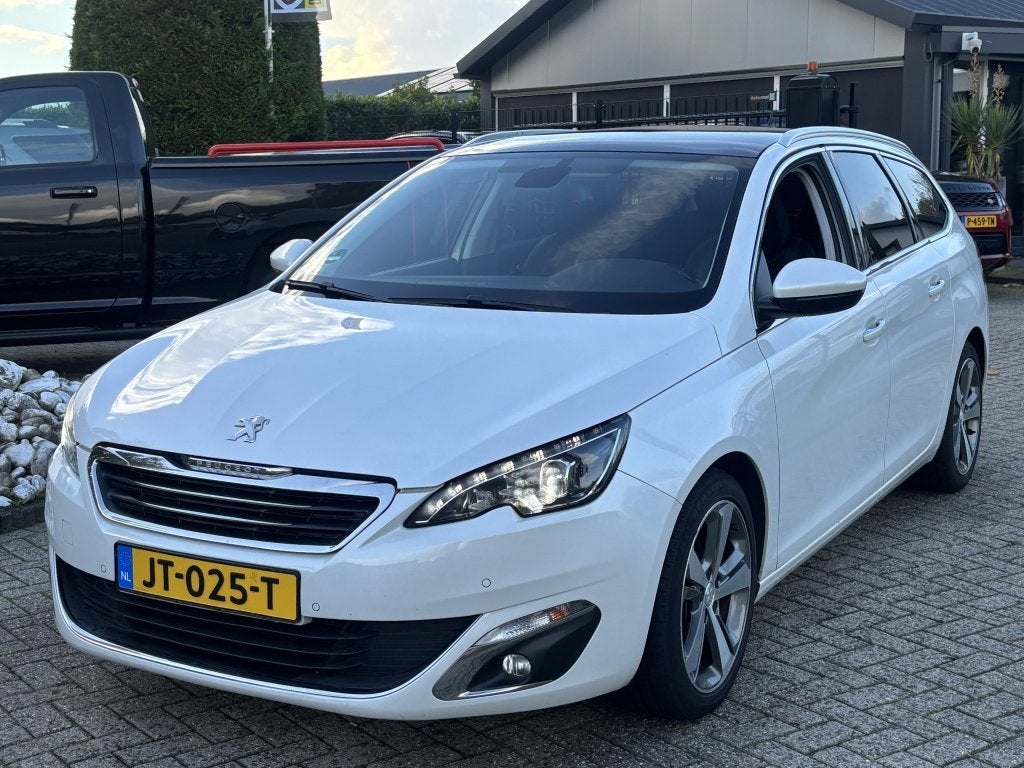 Peugeot 308 SW 1.2 Benzine Première Automaat Xenon 2015, Automaat, Stof, Gebruikt, Euro 6