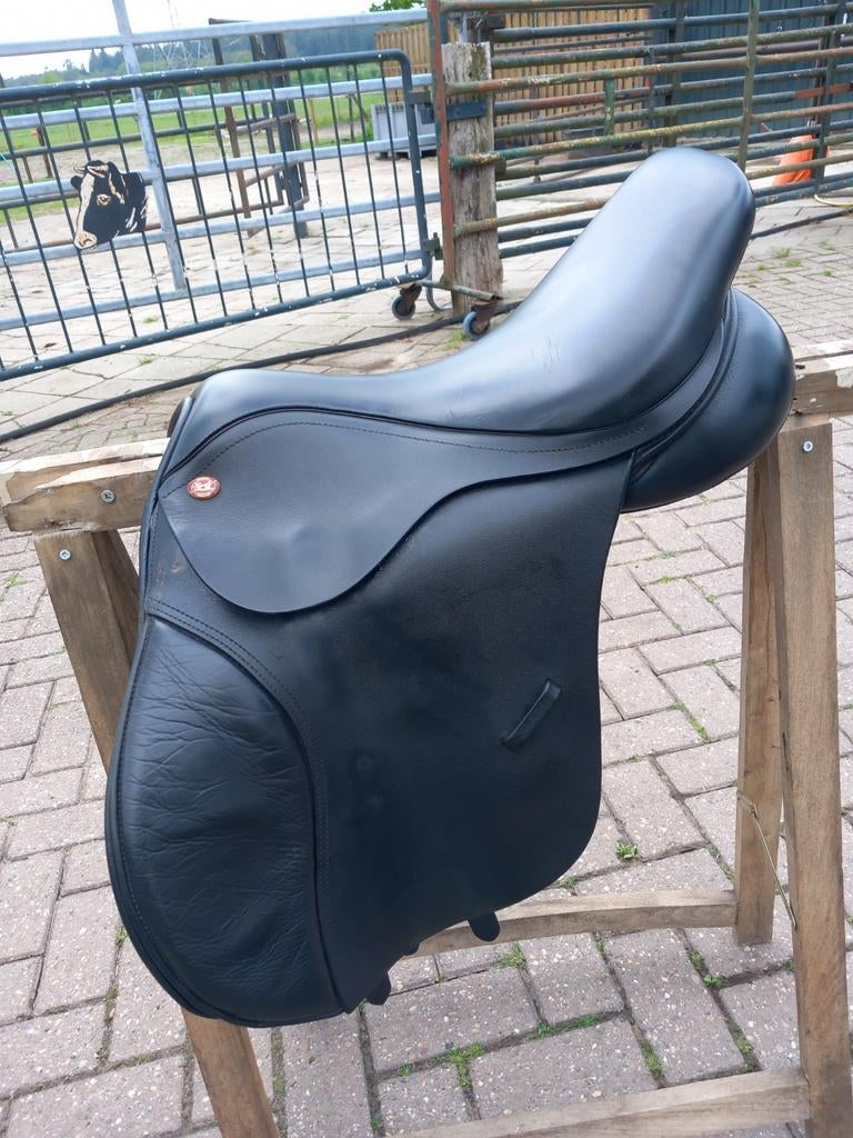 Kent en masters springzadel 17 inch zwart, Ophalen of Verzenden, Gebruikt, Springen