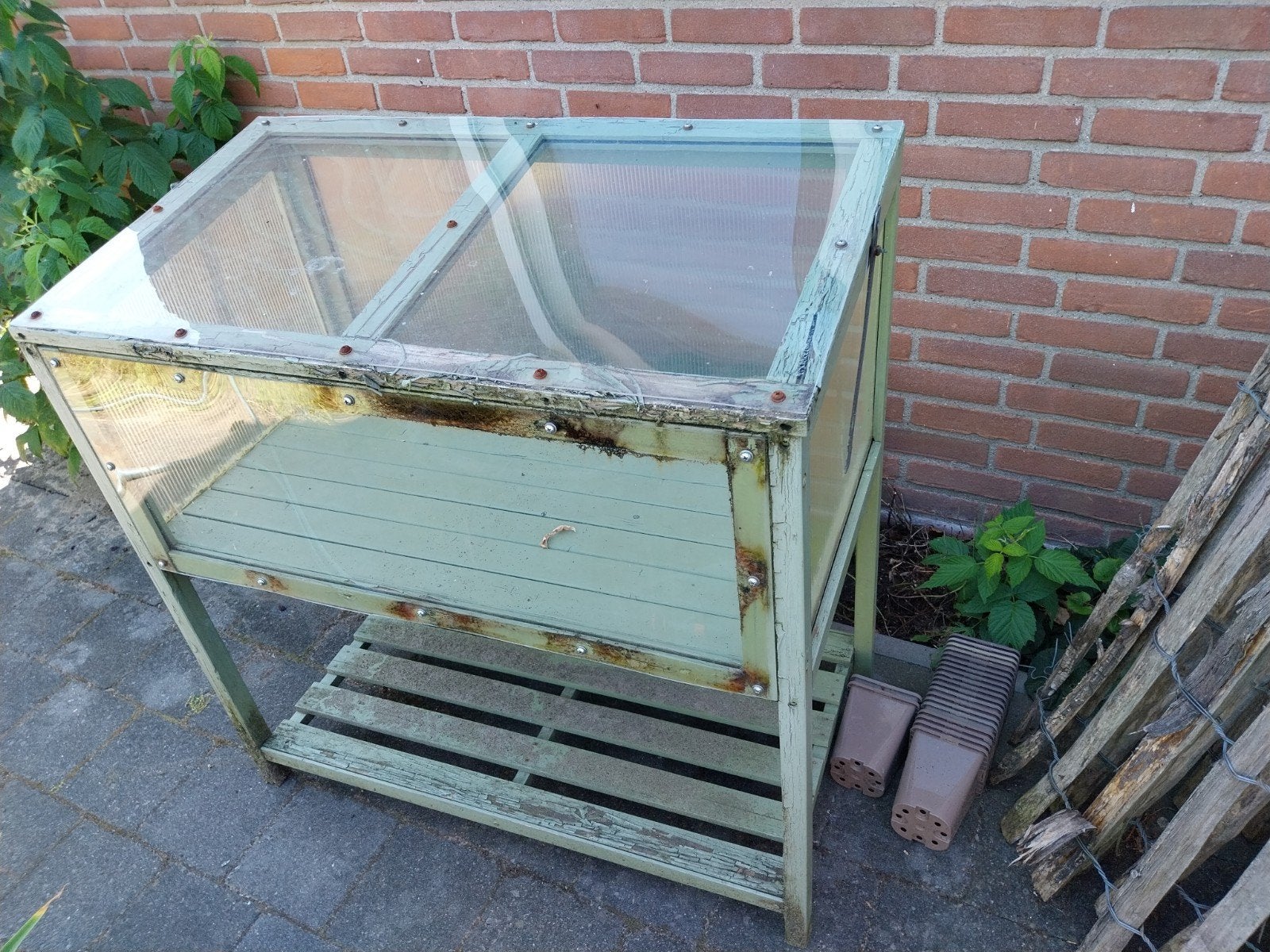 Kweekkasje, Ophalen, Overige materialen