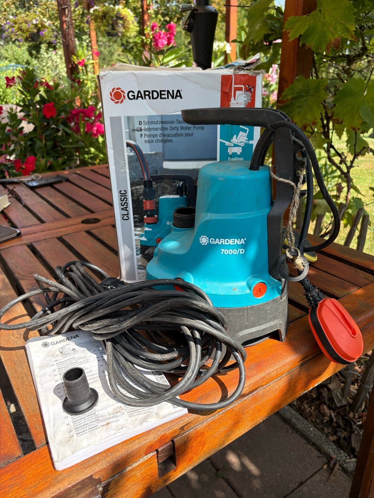 Gardena Dompelpomp 7000/D Classic Vuilwaterpomp + 30m slang, Ophalen, Gebruikt, Elektrisch, Dompelpomp