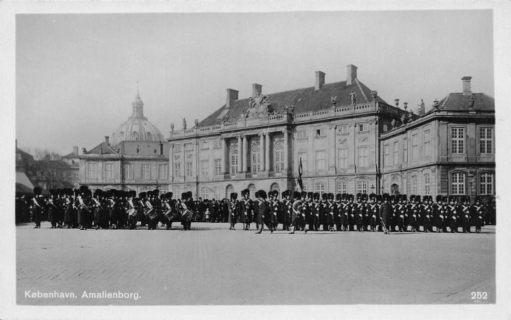 702-474-011 Kobenhavn Amalienborg, Verzenden, Voor 1920, Overig Europa