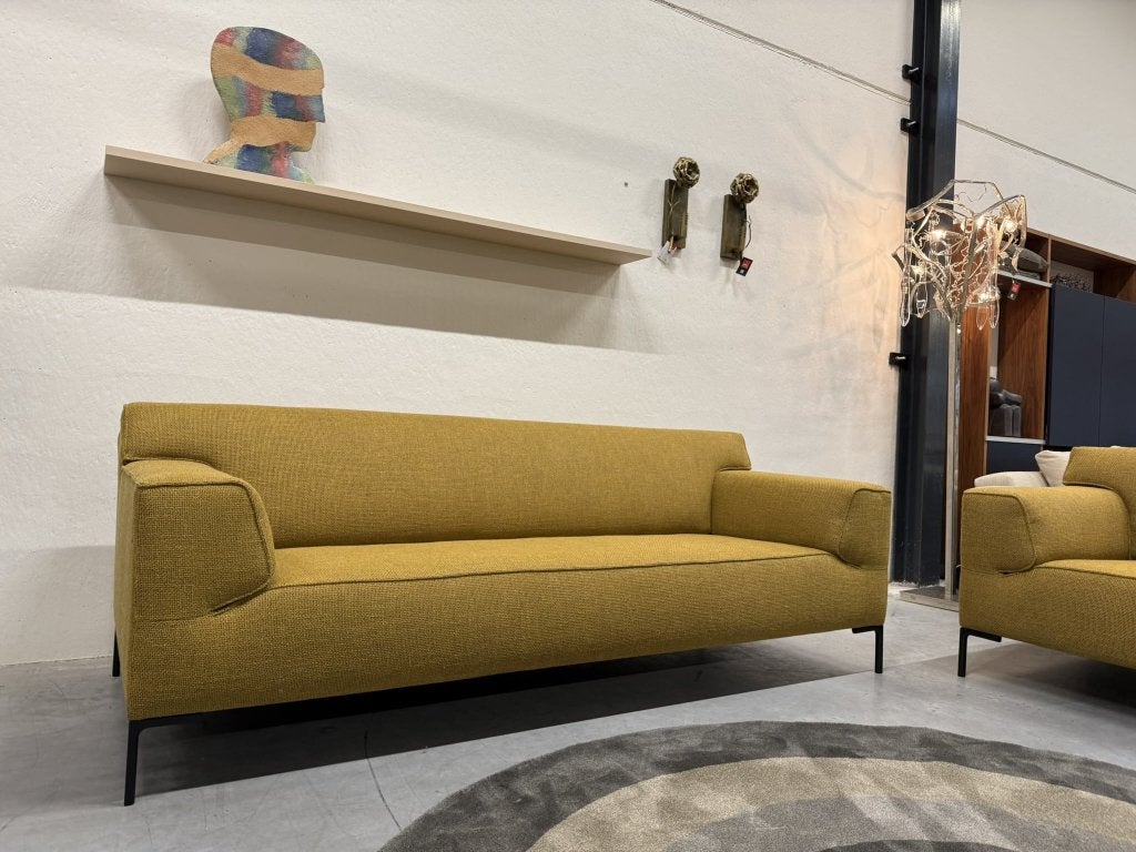 Nieuw Design on Stock Bloq bank  3 zits Amaro oker geel stof
