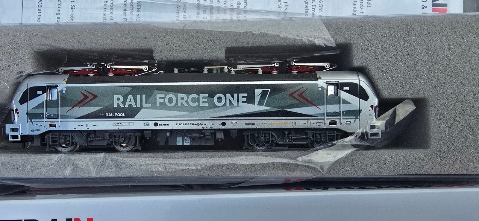 Hobbytrain H30184S Vectron Rail Force One dcc sound top ovp!, Hobby en Vrije tijd, Modeltreinen | N-Spoor, Overige merken, Ophalen of Verzenden