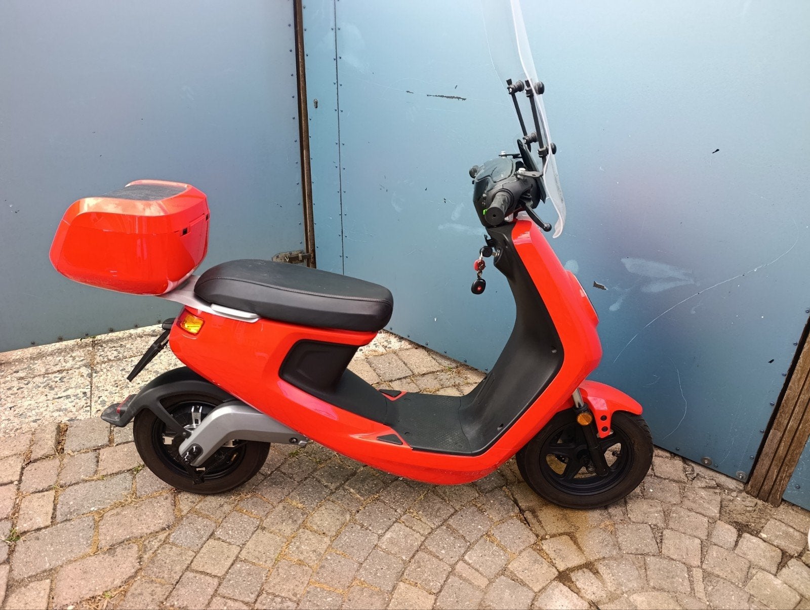 nui bromscooter, Ophalen, Zo goed als nieuw, Elektrisch, Overige merken