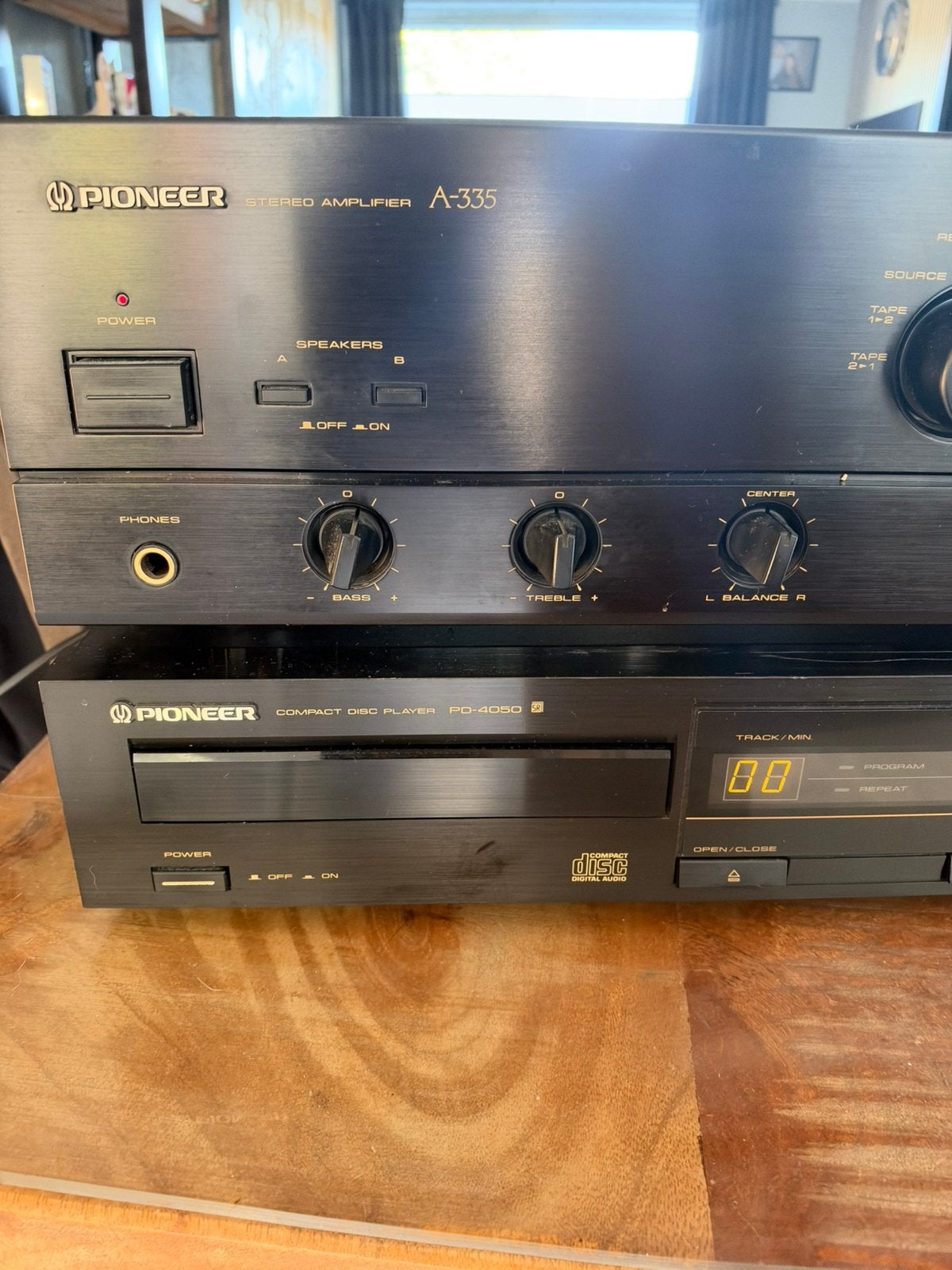 Pioneer A-335 Versterker en PD-4050 CD-speler Set, Ophalen of Verzenden, Zo goed als nieuw, Cd-speler, Pioneer