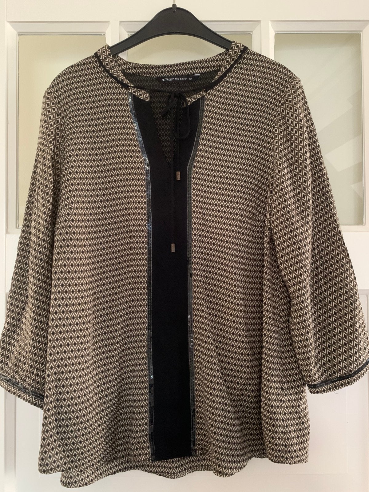 Expresso blouse maat 42, Kleding | Dames, Blouses en Tunieken, Ophalen of Verzenden, Gedragen, Maat 42/44 (L), Zwart
