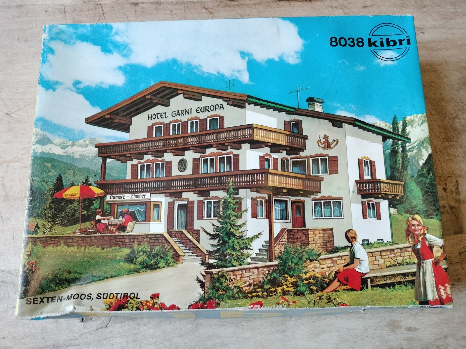 kibri bouwpakket hotel, Hobby en Vrije tijd, Overige merken, Gelijkstroom of Wisselstroom, Brug, Tunnel of Gebouw, Ophalen of Verzenden