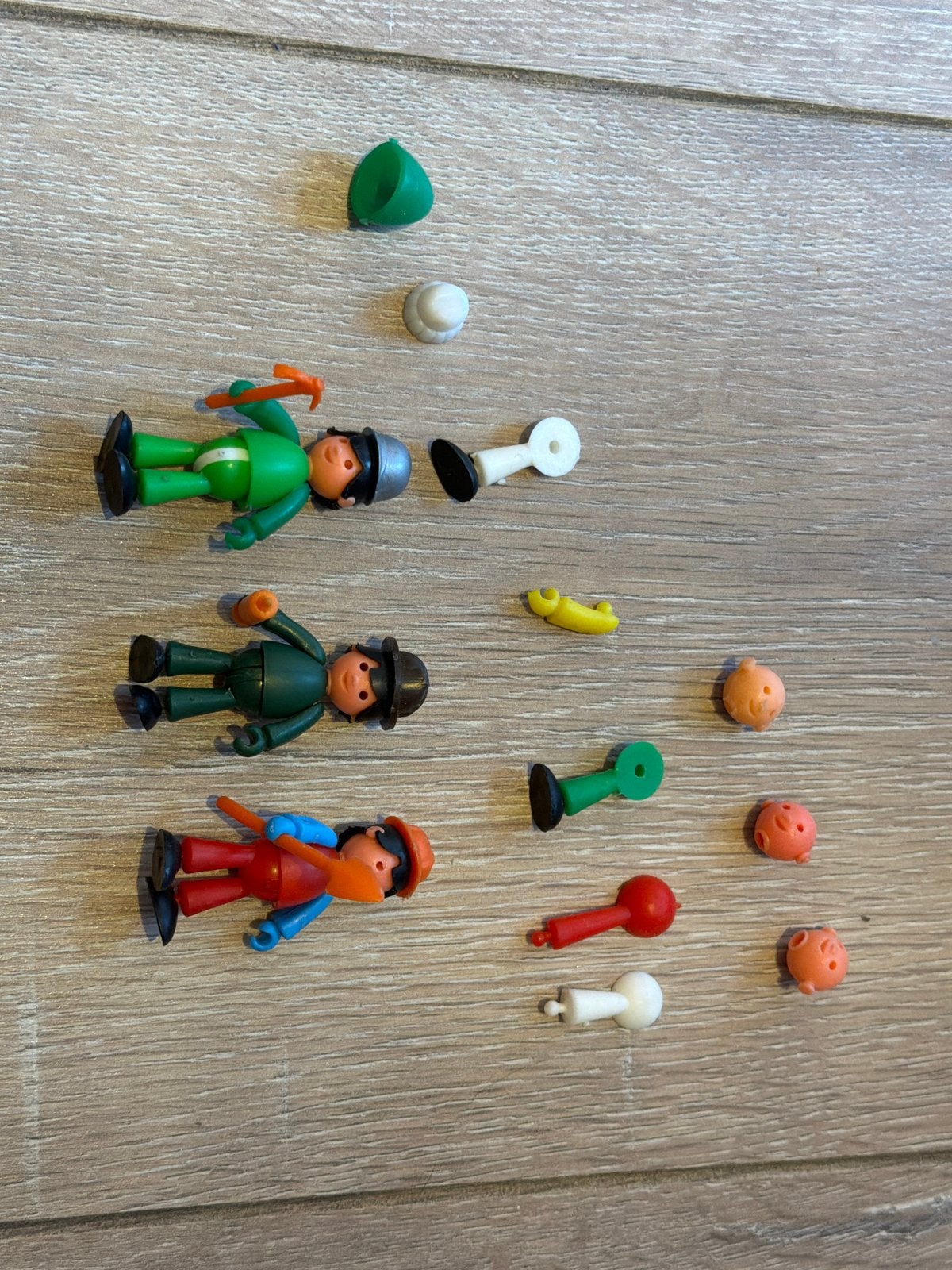 Kinder Bueno poppetjes - 3 compleet en losse onderdelen, Ophalen of Verzenden, Gebruikt