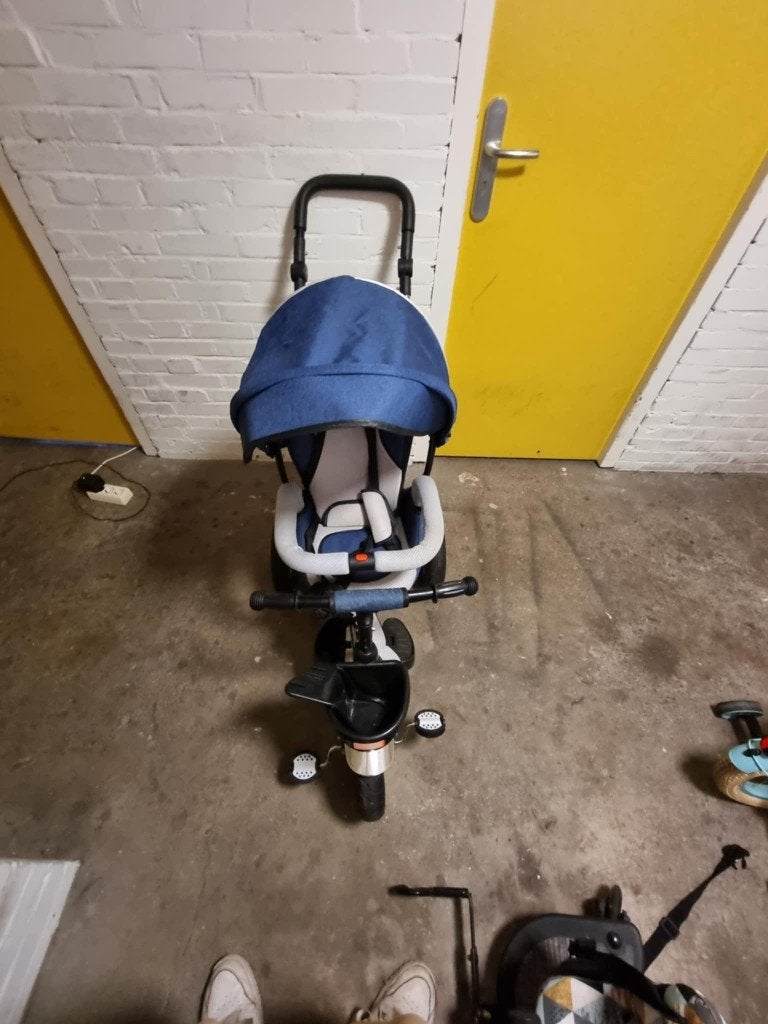 Driewieler met duwstang, Terugtraprem, Gebruikt, Duwstang, Ophalen