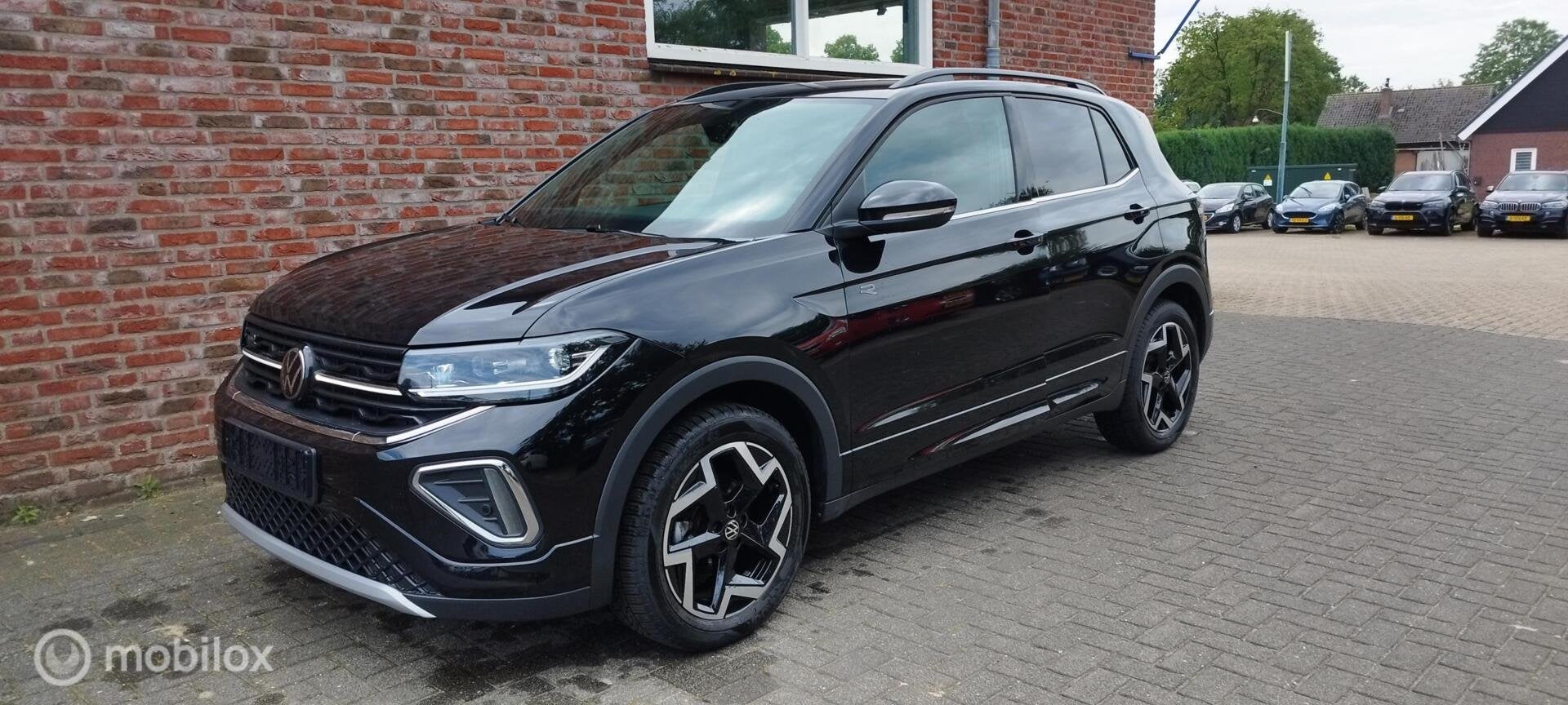 Volkswagen T-Cross 1.5 TSI R-Line Edition IQ light afn trekh, Auto's, 4 cilinders, 1226 kg, Zwart, SUV of Terreinwagen