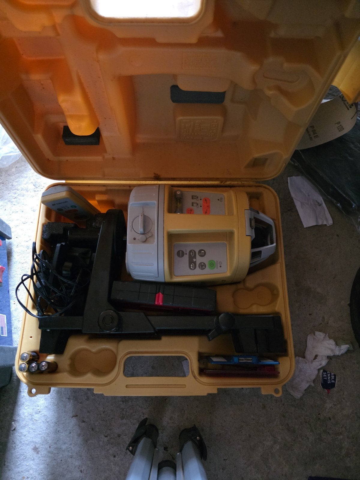 Topcon RL-VH4G2 Roterende Laser met Statief en Koffer, Ophalen, Gebruikt, Licht