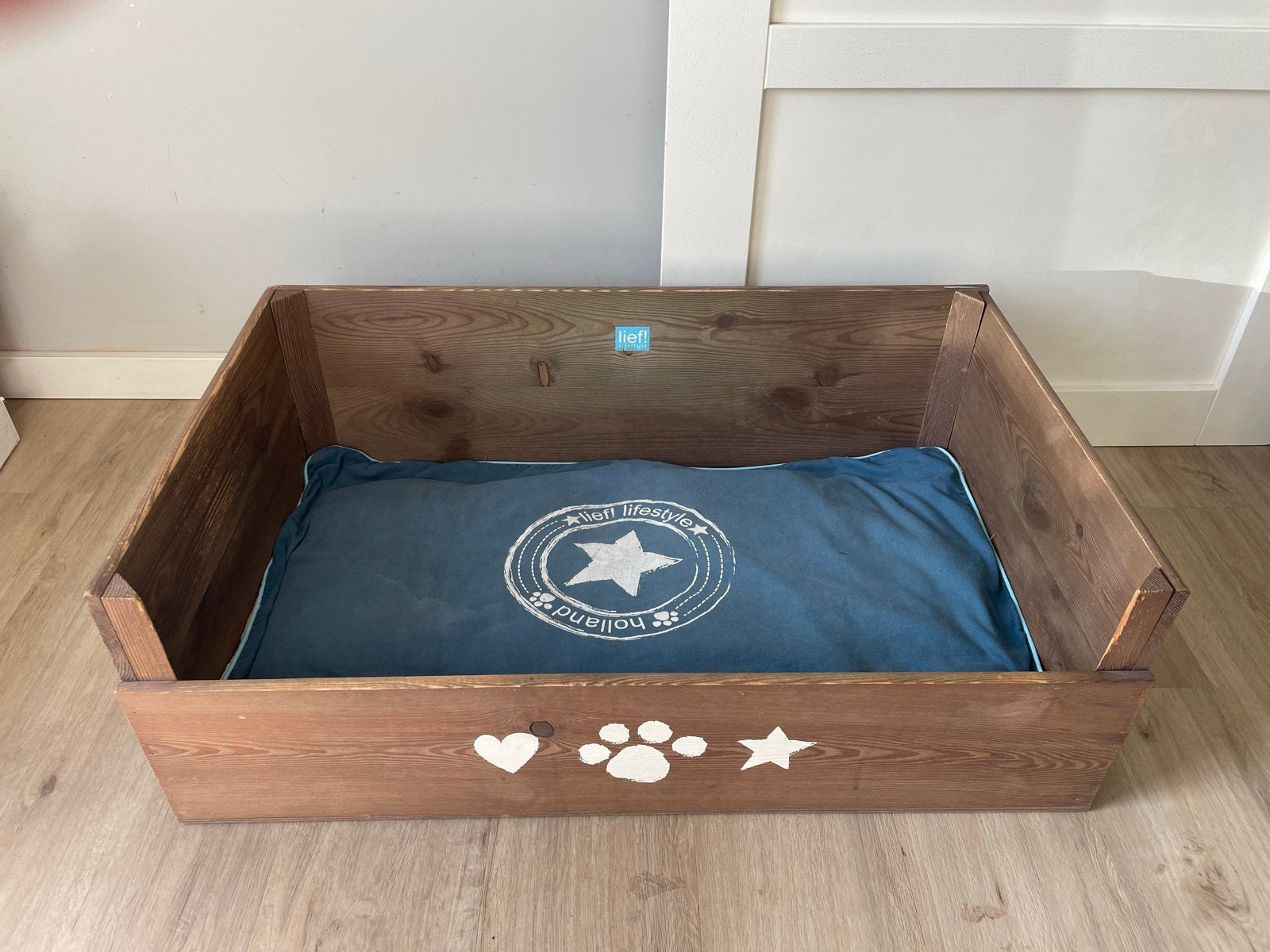 Hondenmand met kleed LIEF t.e.a.b., Dieren en Toebehoren, Ophalen of Verzenden, Minder dan 65 cm