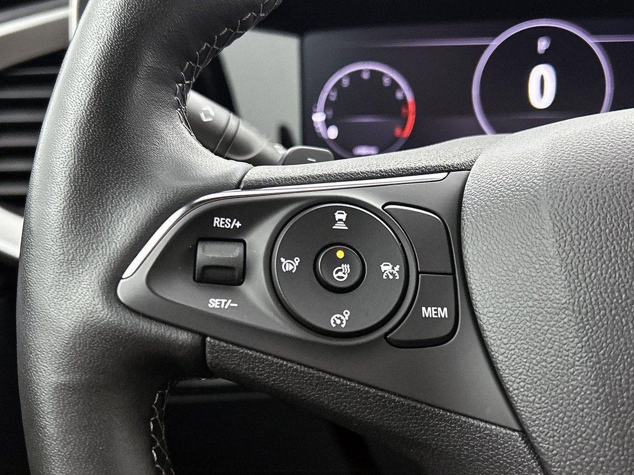Foto 16 van Opel Mokka 1.2 130pk Ultimate Automaat | Navigatie | Climate