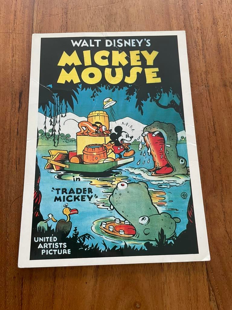 Oude Walt Disney kaart Mickey Mouse in trader met pluto, Verzamelen, Ophalen of Verzenden, Mickey Mouse, Gebruikt, Plaatje of Poster