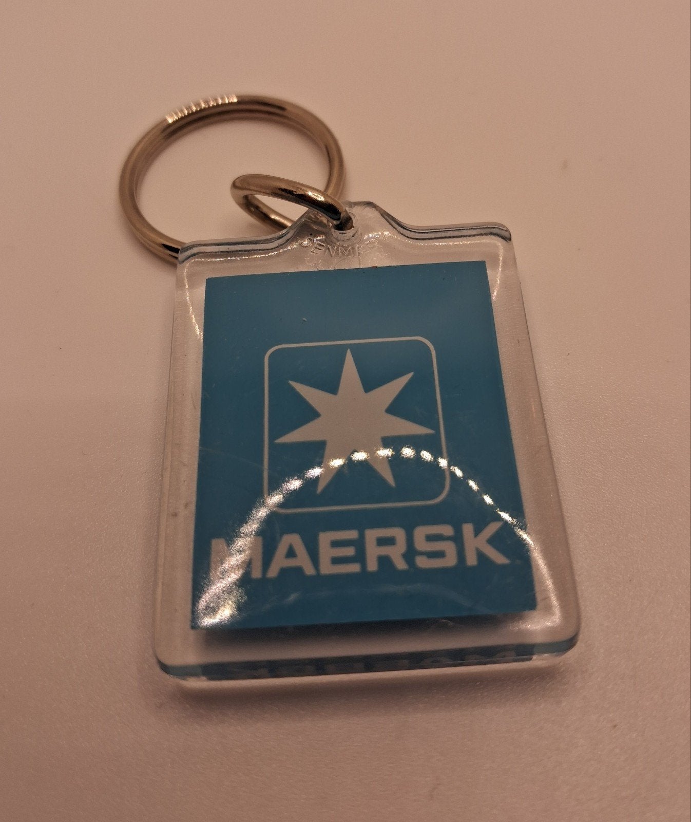 Maersk sleutelhanger - Nieuwstaat, Ophalen of Verzenden, Zo goed als nieuw, Merk