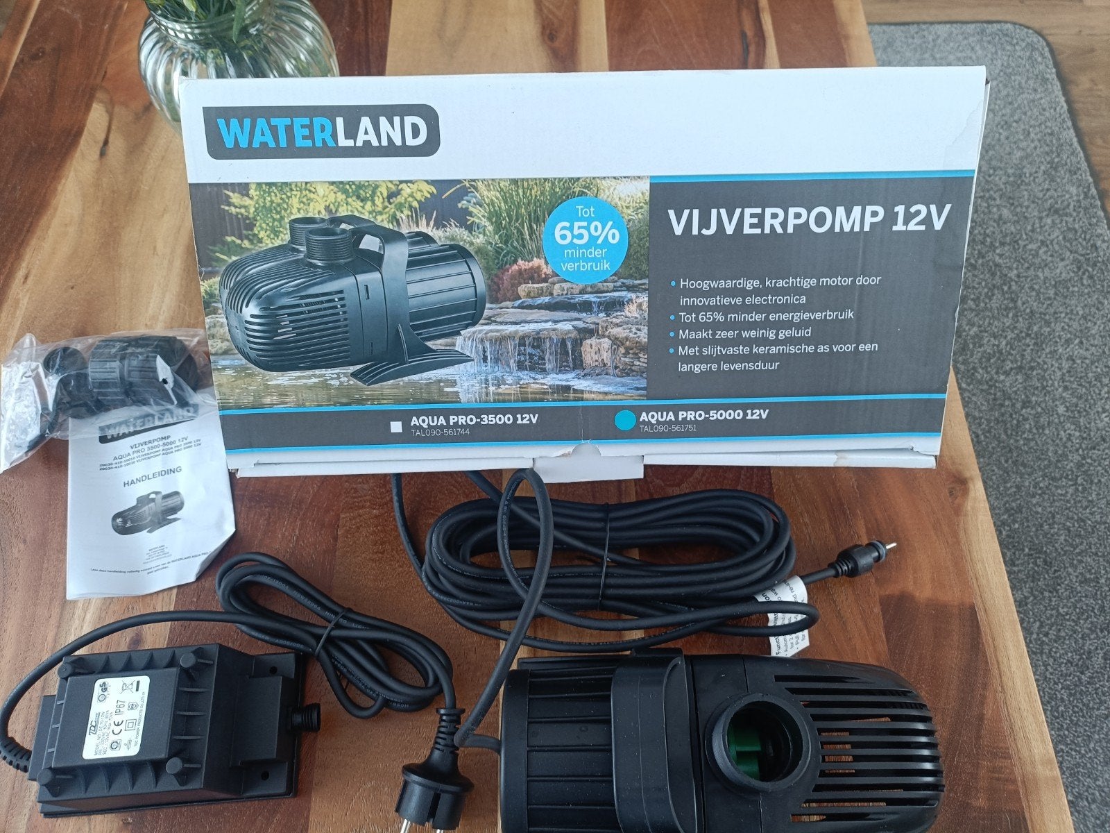 Splinternieuwe Waterland Vijverpomp 12V - Energiezuinig, Tuin en Terras, Vijver-toebehoren, Ophalen of Verzenden, Nieuw, Vijverpomp