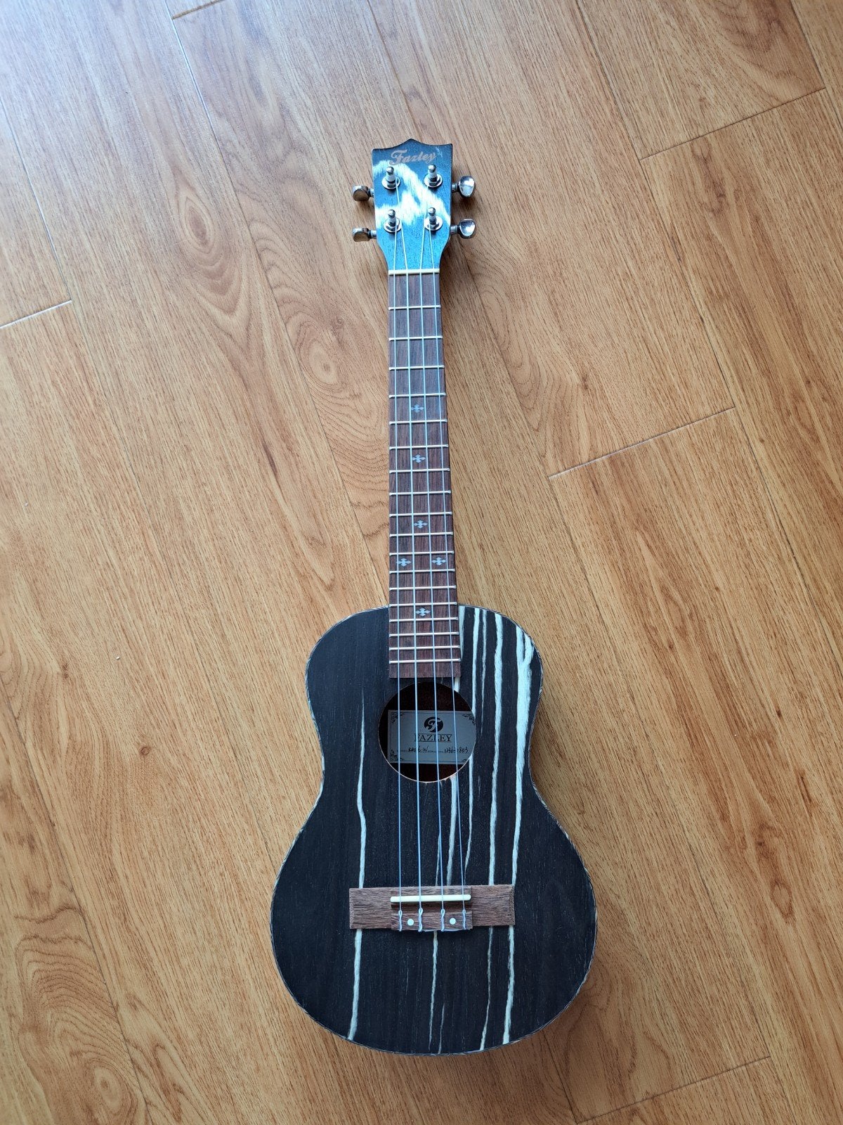Fazley K-Standard-26 Ukelele met hoes, Ophalen of Verzenden, Zo goed als nieuw, Ukelele