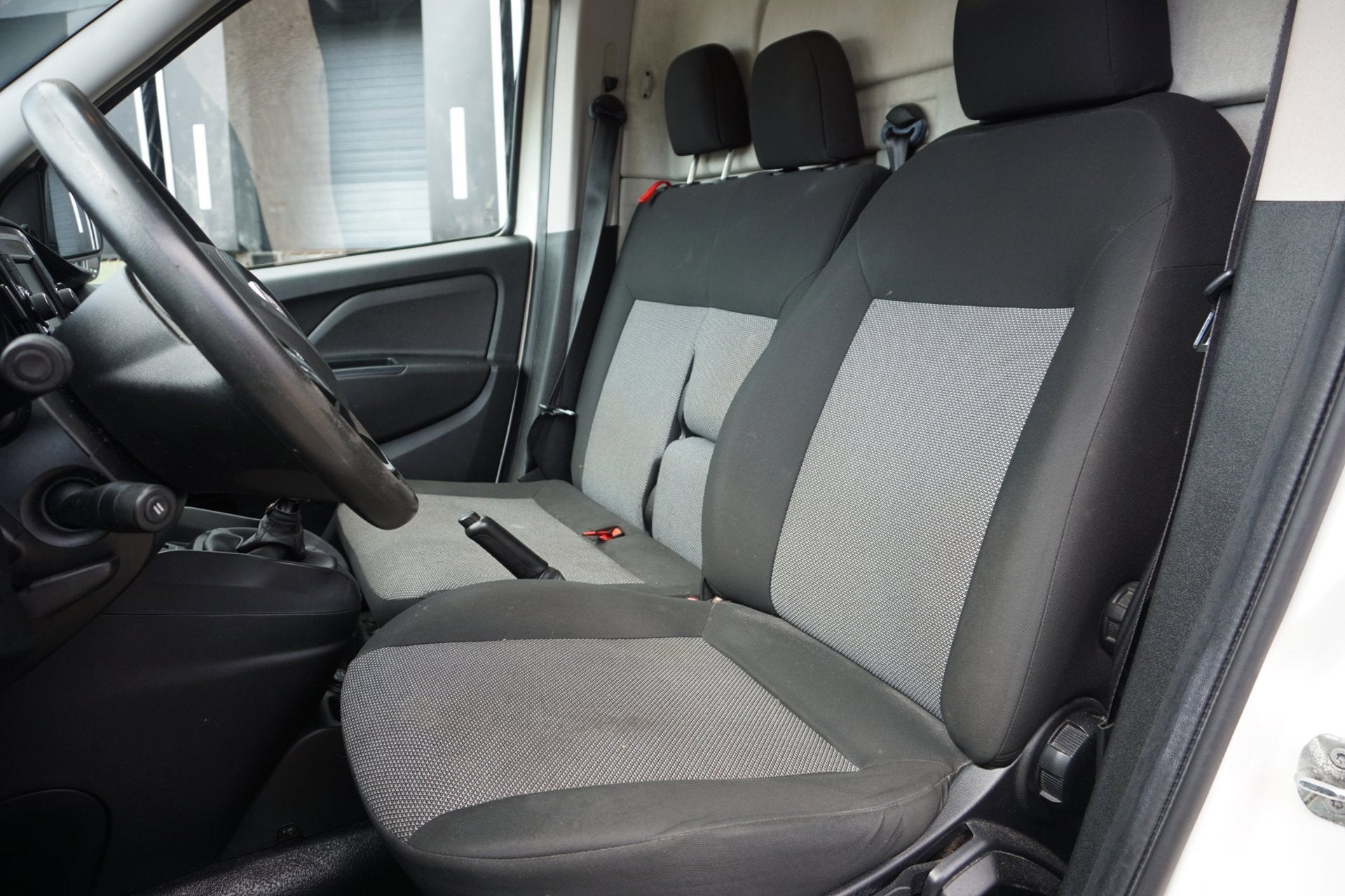 Fiat Doblò Cargo 1.6 MJ L1H1 ECO JET, Auto's, Bestelauto's, Voorwielaandrijving, Stof, Gebruikt, 4 cilinders