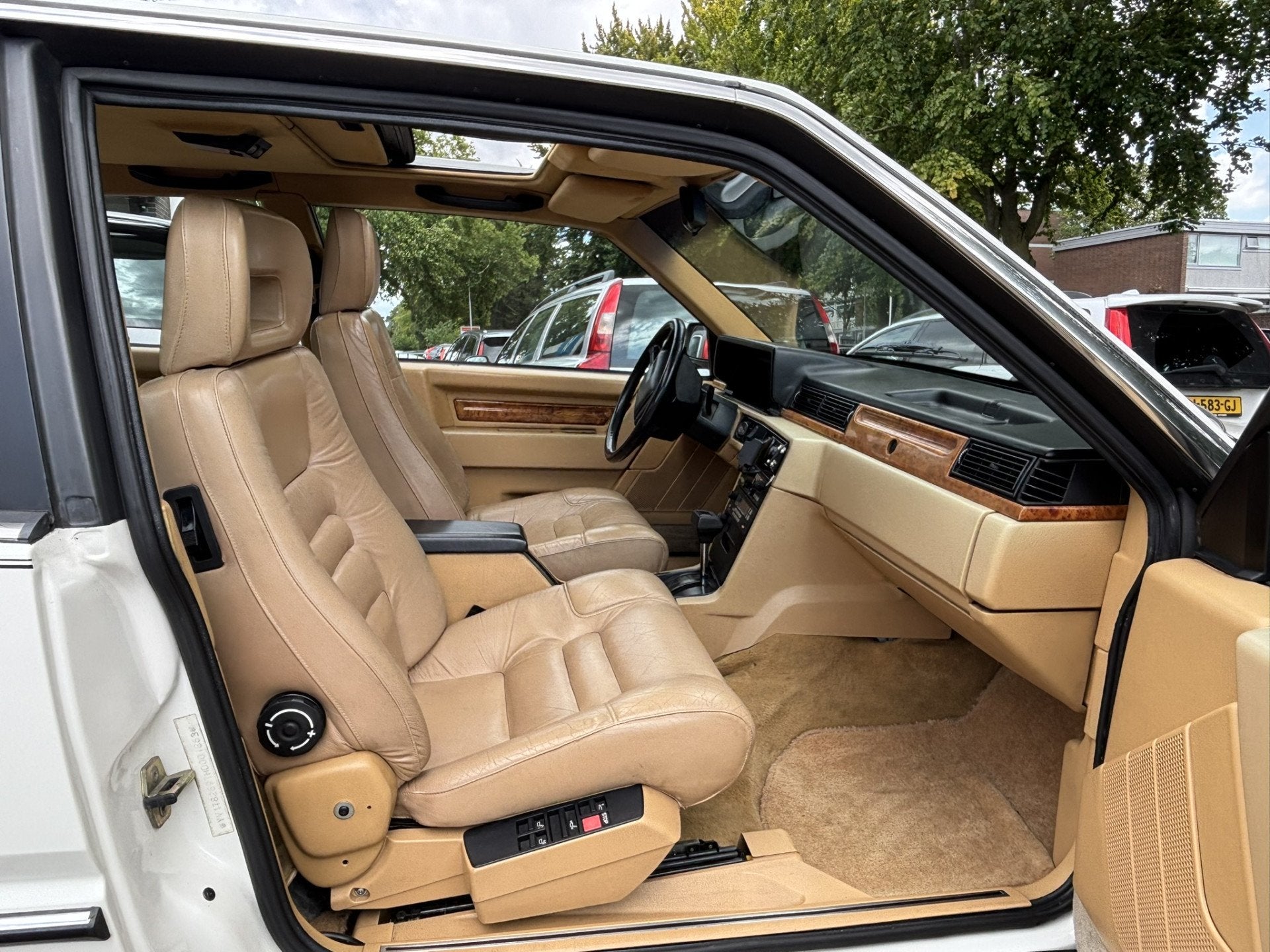 Volvo 780 2.8 V6 Bertone Coupé Schuifdak Overgangsregeling, foto 2