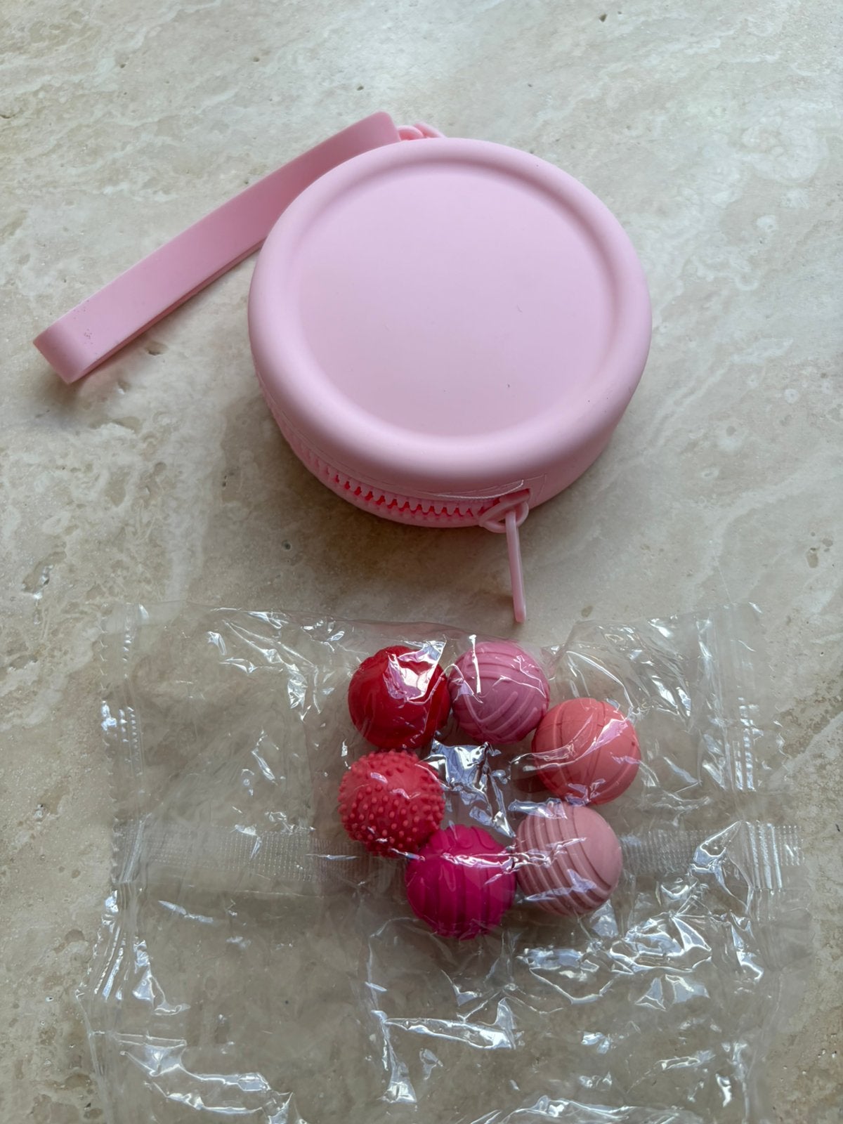 Magnetische balletjes mey etui, Ophalen of Verzenden, Nieuw