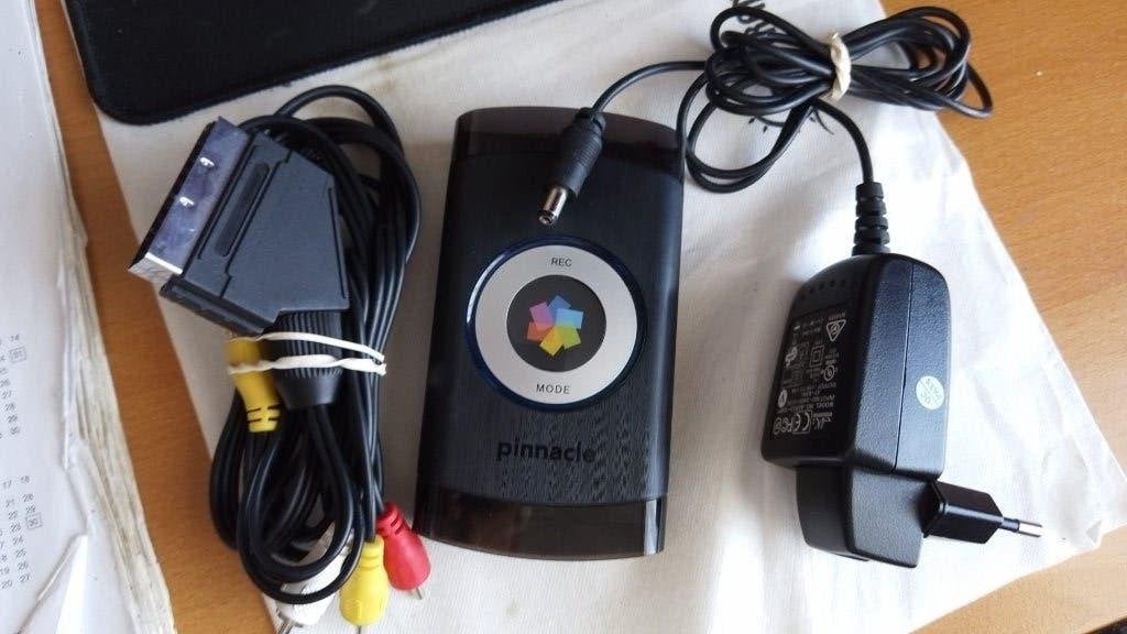 Pinnacle Video Capture Apparaat met Kabels en Adapter, Verzenden, Gebruikt, Video