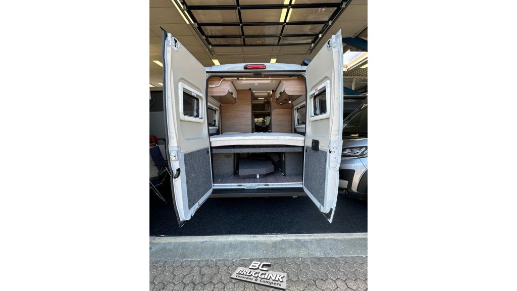 Knaus Boxlife 600 MQ PLATINUM SELECTION AUTOMAAT, Automaat, Buscamper of Camperbus, Fiat, Bedrijf