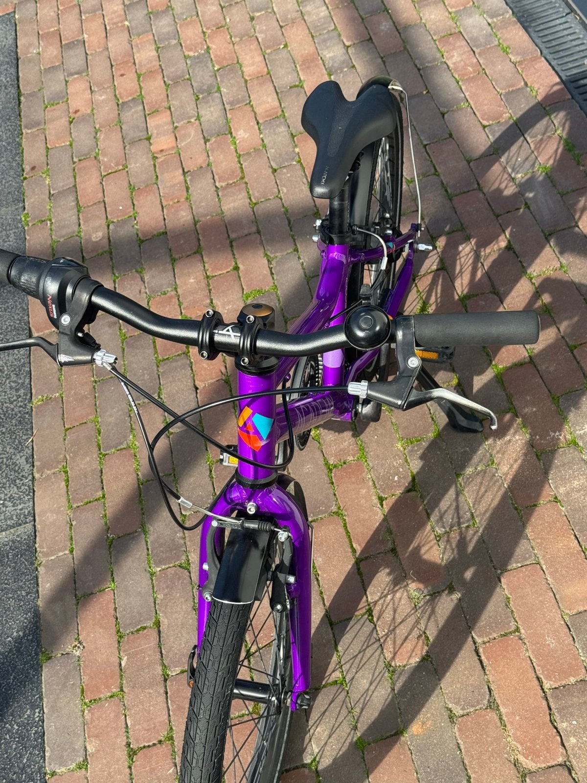 Foto 4 van Kinderfiets Academy  20 inch - Zo goed als nieuw