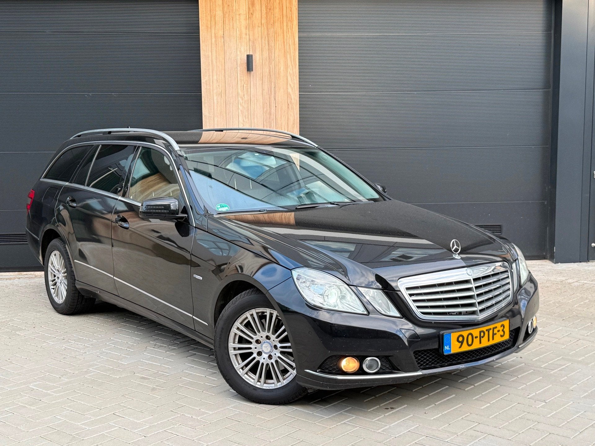 Mercedes-Benz E-klasse Estate E200 CDI Business Elegance (bj, Auto's, Automaat, Euro 5, Gebruikt, Zwart
