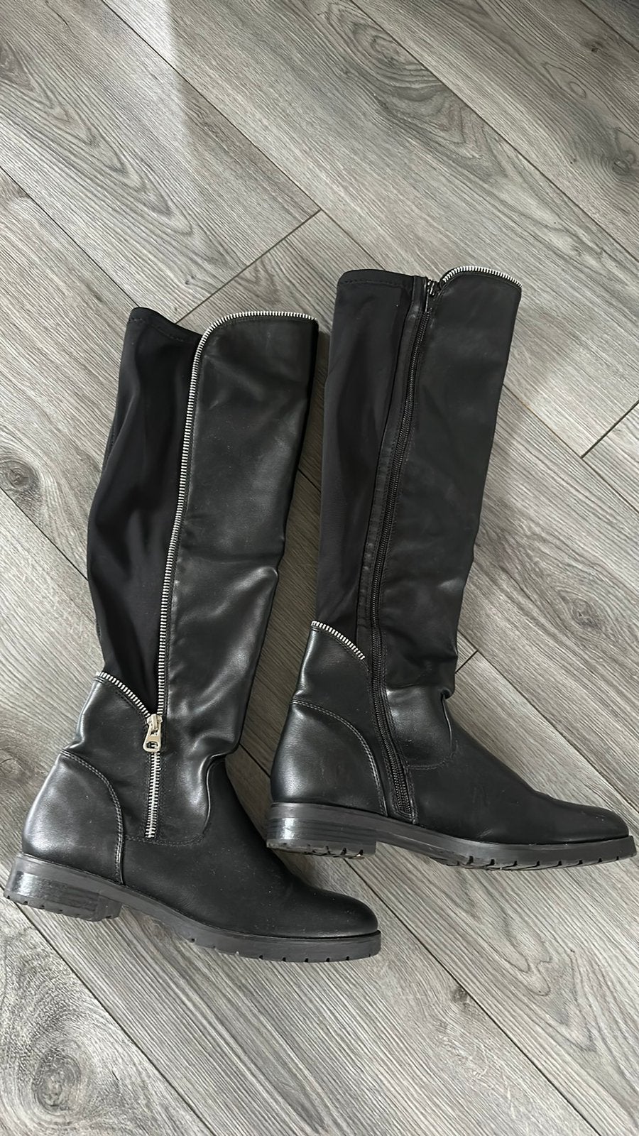 Mooie hoge zwarte laarzen te koop moet met spoed weg ‼️‼️, Kleding | Dames, Schoenen, Hoge laarzen, Zwart, Ophalen of Verzenden