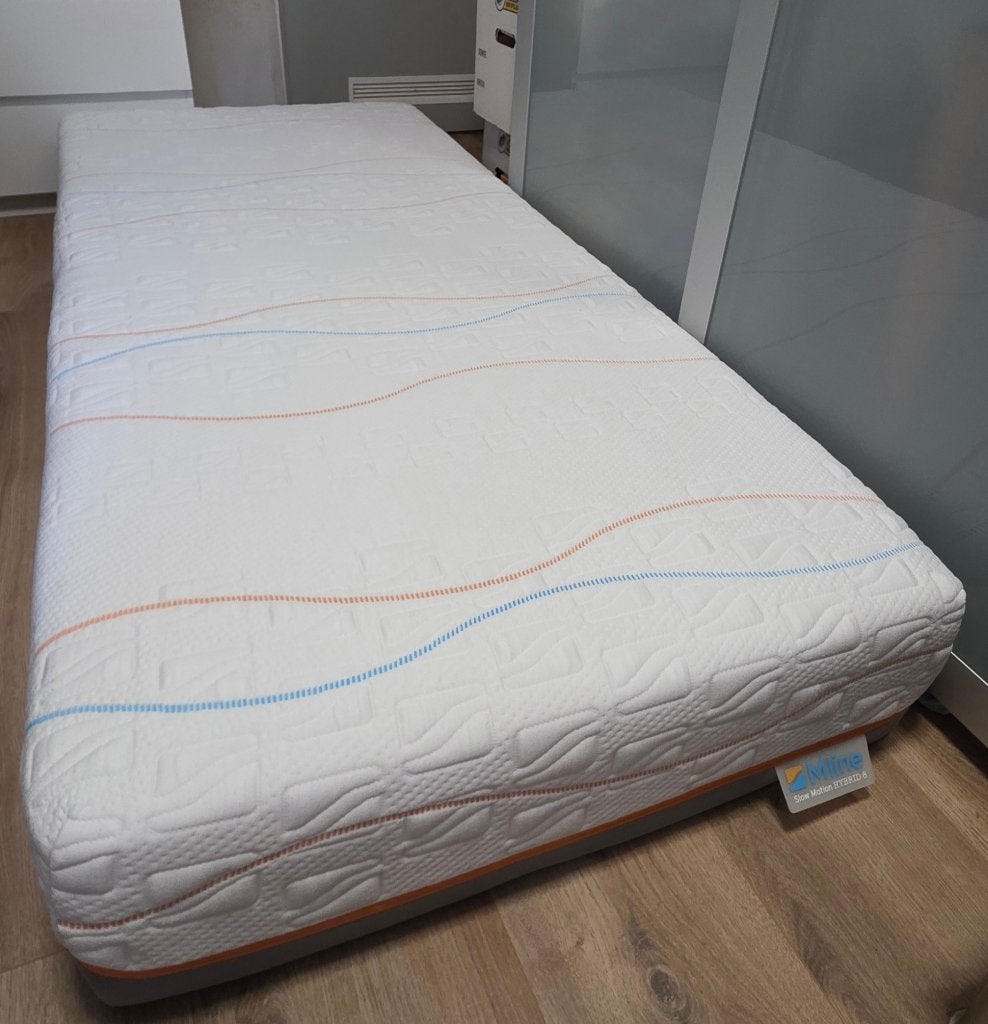 M line Slow Motion Hybrid 8 Matras 90 x 200 cm, Huis en Inrichting, Slaapkamer | Matrassen en Bedbodems, Ophalen, Gebruikt, 90 cm