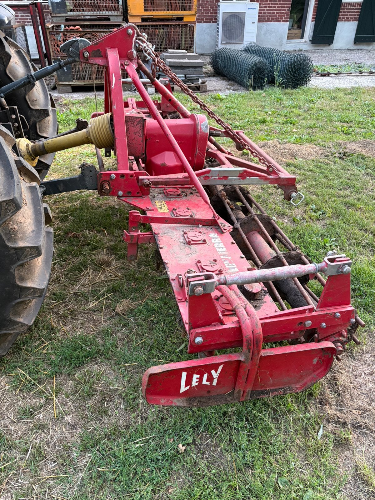 Lely rotorkopeg 3 meter, Ophalen
