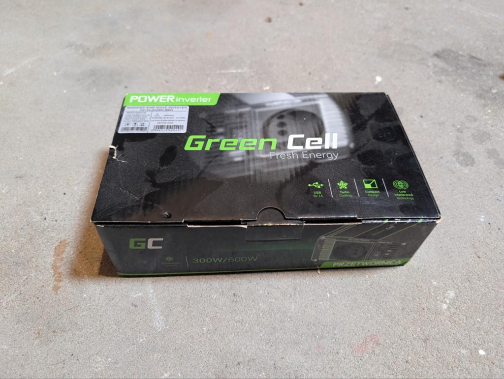 Green Cell Power Inverter 300W (DC12V-AC230V), Ophalen of Verzenden