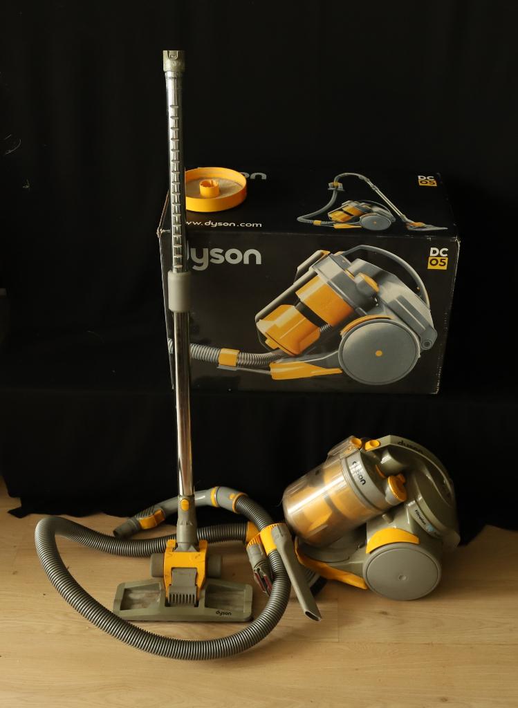 Dyson DC05 defect, Witgoed en Apparatuur, Stofzuigers, Stofzuiger, Ophalen of Verzenden, Niet werkend, Reservoir