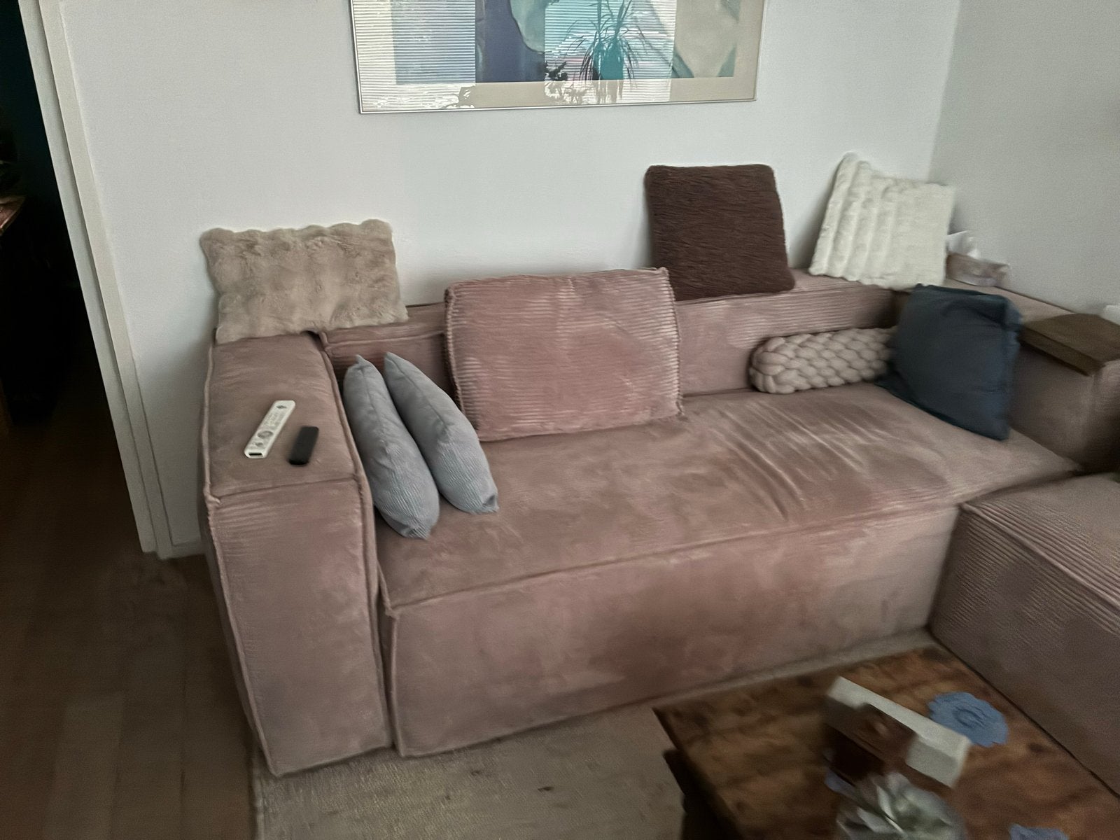 Comfortabele roze hoekbank - Zo goed als nieuw, Huis en Inrichting, Ophalen, 250 tot 300 cm, Hoekbank, 75 tot 100 cm
