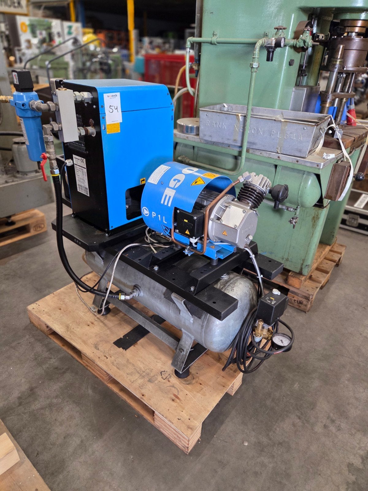 BOGE P1L Compressor met luchtdroger en drukvat, Doe-het-zelf en Verbouw, Compressors, Ophalen of Verzenden