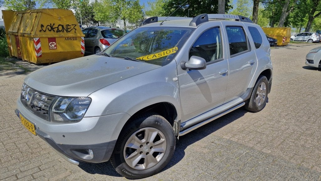 Dacia Duster 1.2 TCe 4x2 Prestige (bj 2015), Voorwielaandrijving, 125 pk, Gebruikt, Euro 6