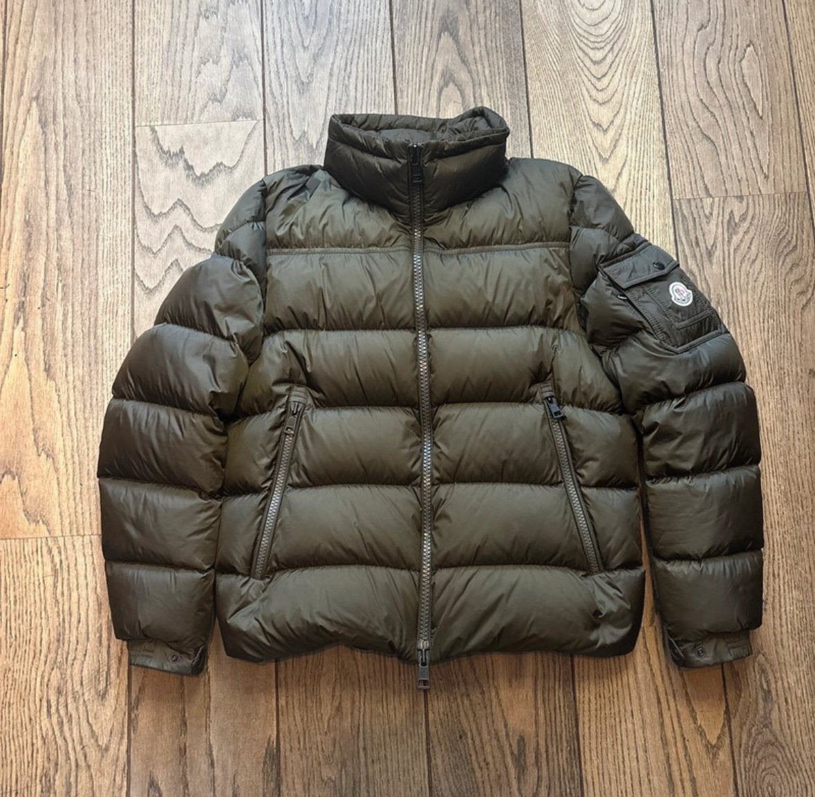 Moncler Maya donsjack - Maat 2 (M) - Zo goed als nieuw, Kleding | Heren, Jassen | Winter, Ophalen of Verzenden, Zo goed als nieuw