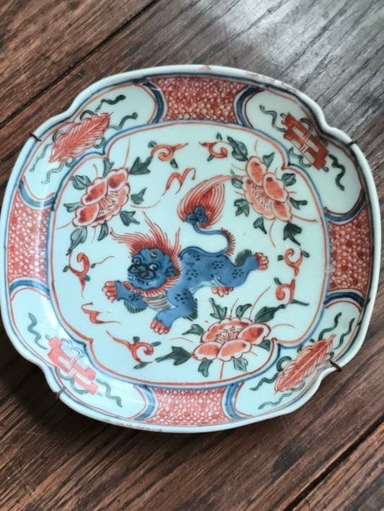 antiek porselein bordje met fo dog, Ophalen of Verzenden