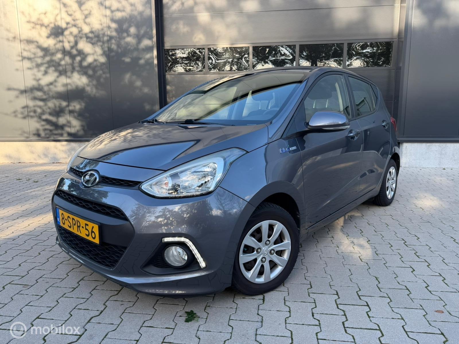 Hyundai i10 1.0i i-Motion Comfort Plus Airco Clima Weinig KM, Voorwielaandrijving, Euro 5, Gebruikt, Zwart